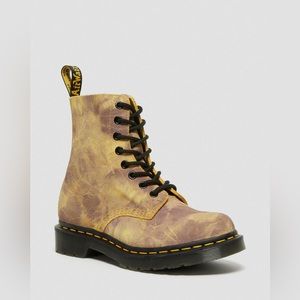 💥NWT💥  Dr. Martens 1460 Pascal Tie Dye Leather Lace Up Boots Women’s Sz 7